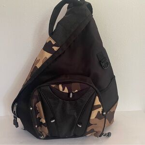 Eastbay Men's Camouflage Sling Bag Many pockets #hunting #camp #school #hiking